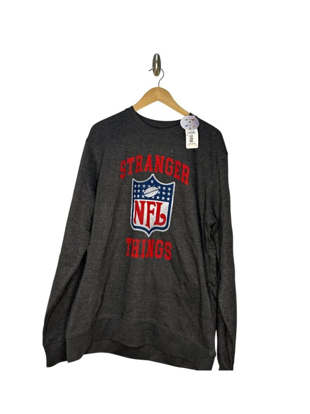 NWT Stranger Things NFL Holiday Sweatshirt Men's Gray Team Apparel Pullover L